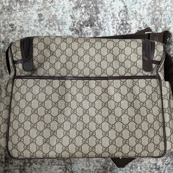 Gucci Brown GG Supreme Coated Canvas Diaper Bag (2019) - Picture 3 of 15